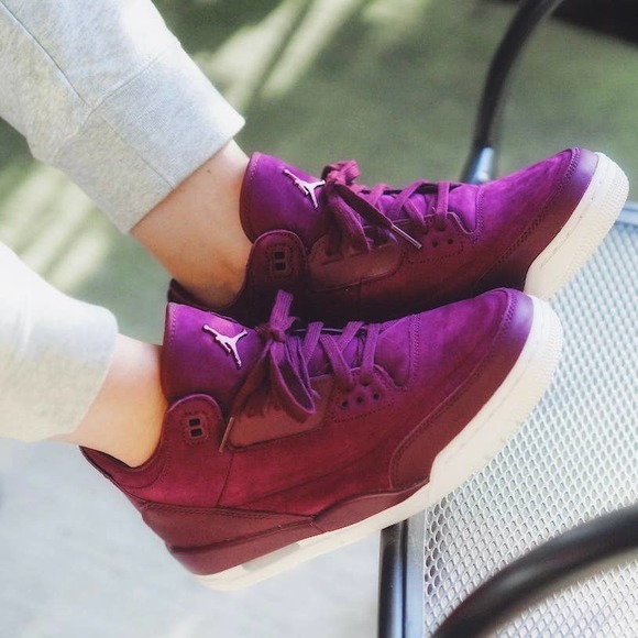 Jordan Shoes - 🙅‍♀️SOLD😄 WMNS JORDAN RETRO 3 SE SNKRS BURGUNDY NEW